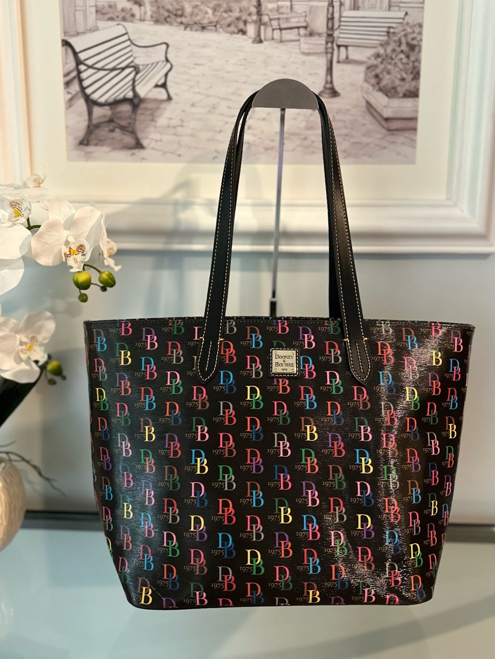 Dooney & Bourke DB75 Rainbow Shopper Tote Bag Black - EUC
